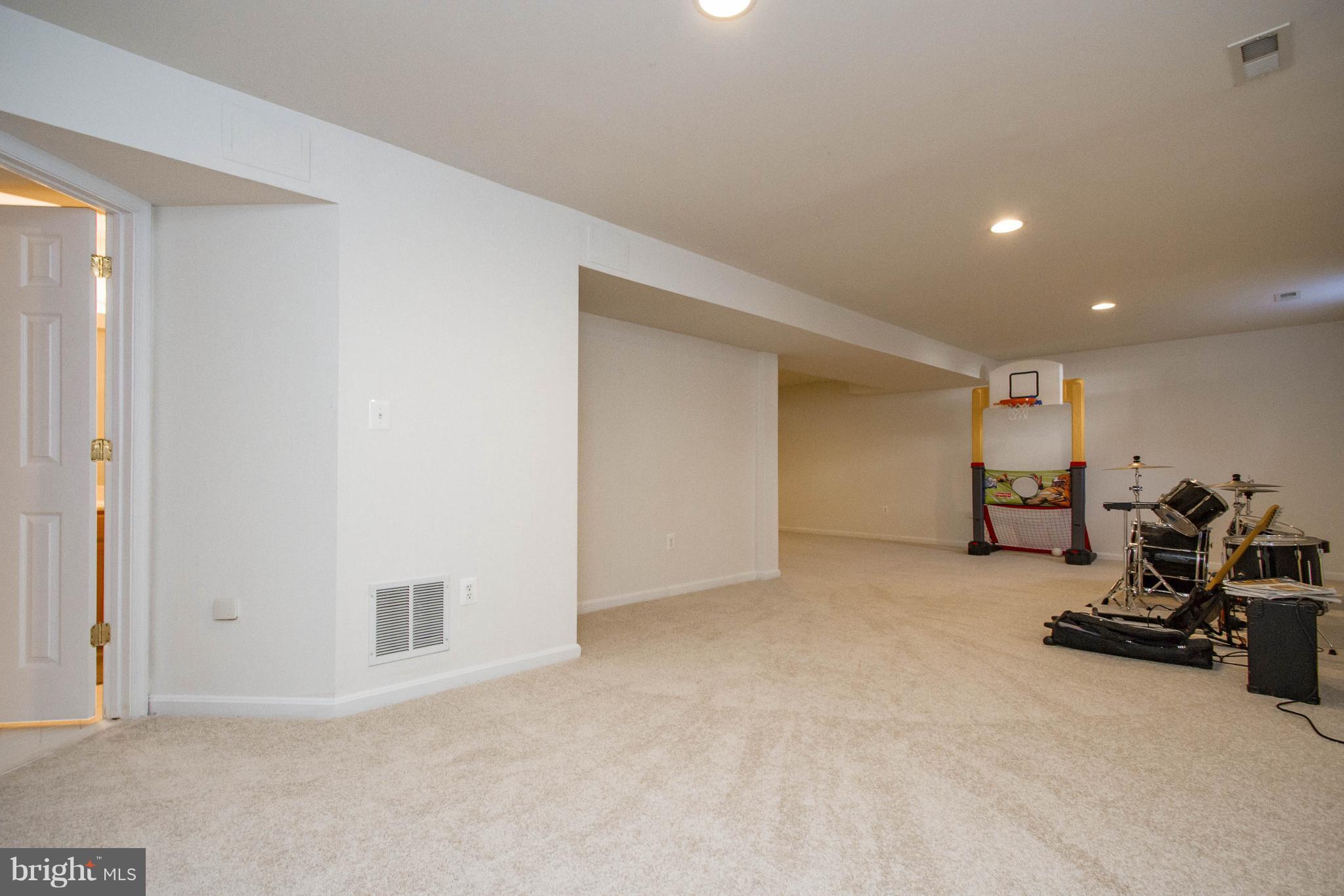 VICTORY LAKES - Residential