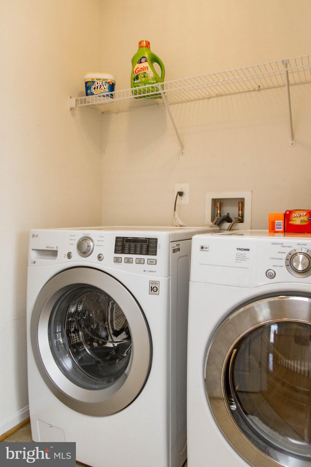 VICTORY LAKES - Residential