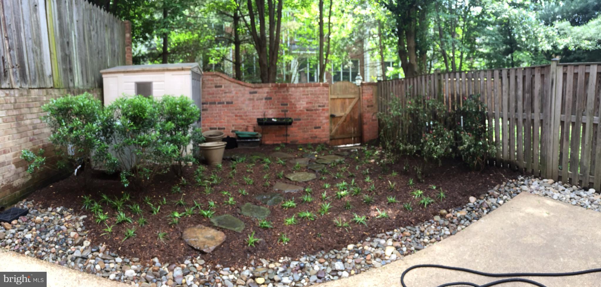 WRENS CORNER - Residential Lease