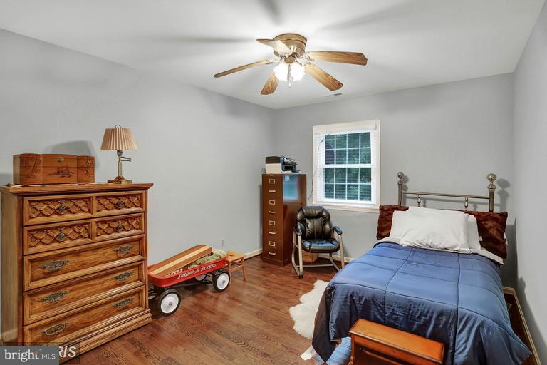 WRENS CORNER - Residential Lease