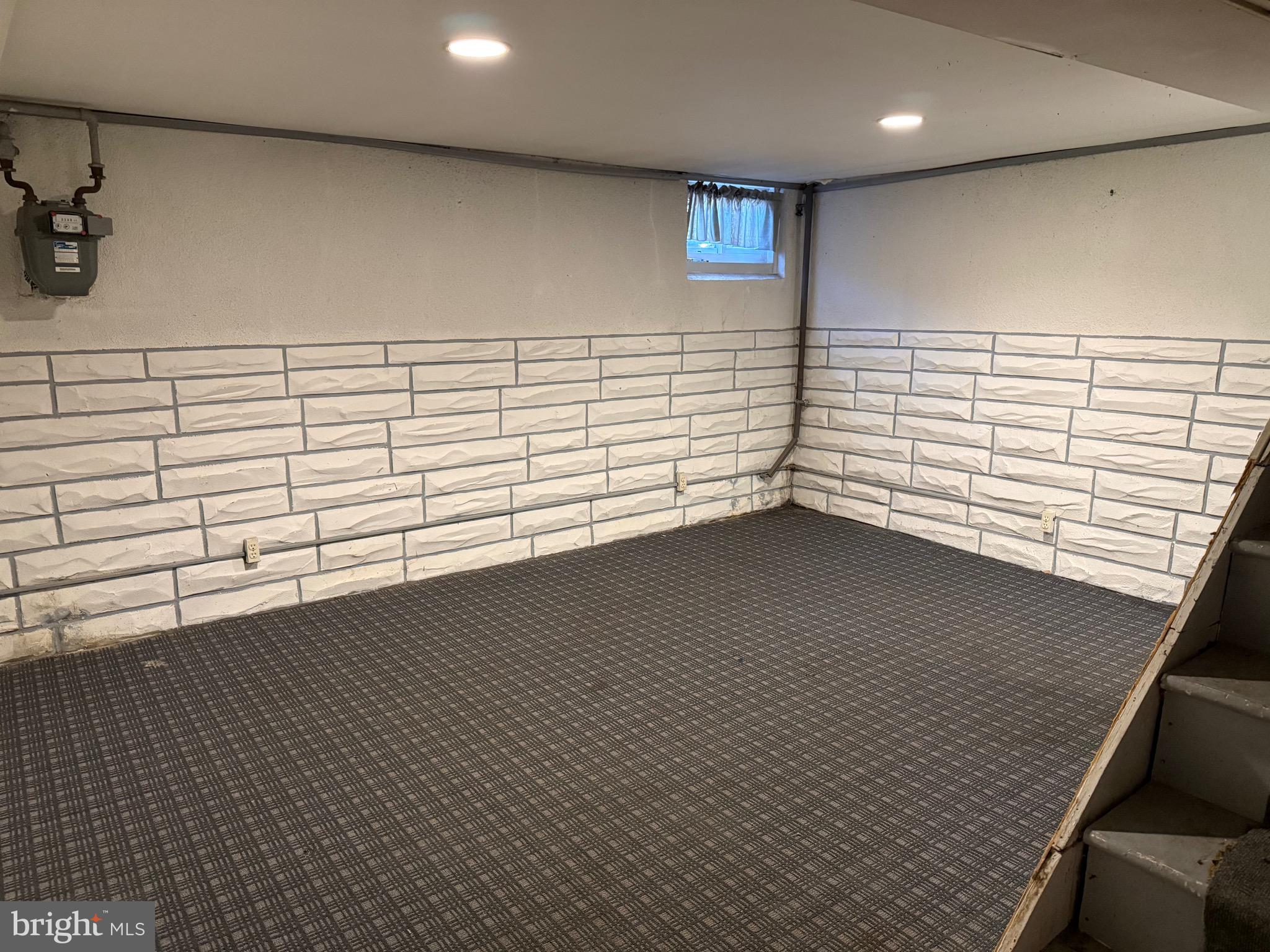 WEST INVERNESS - Residential