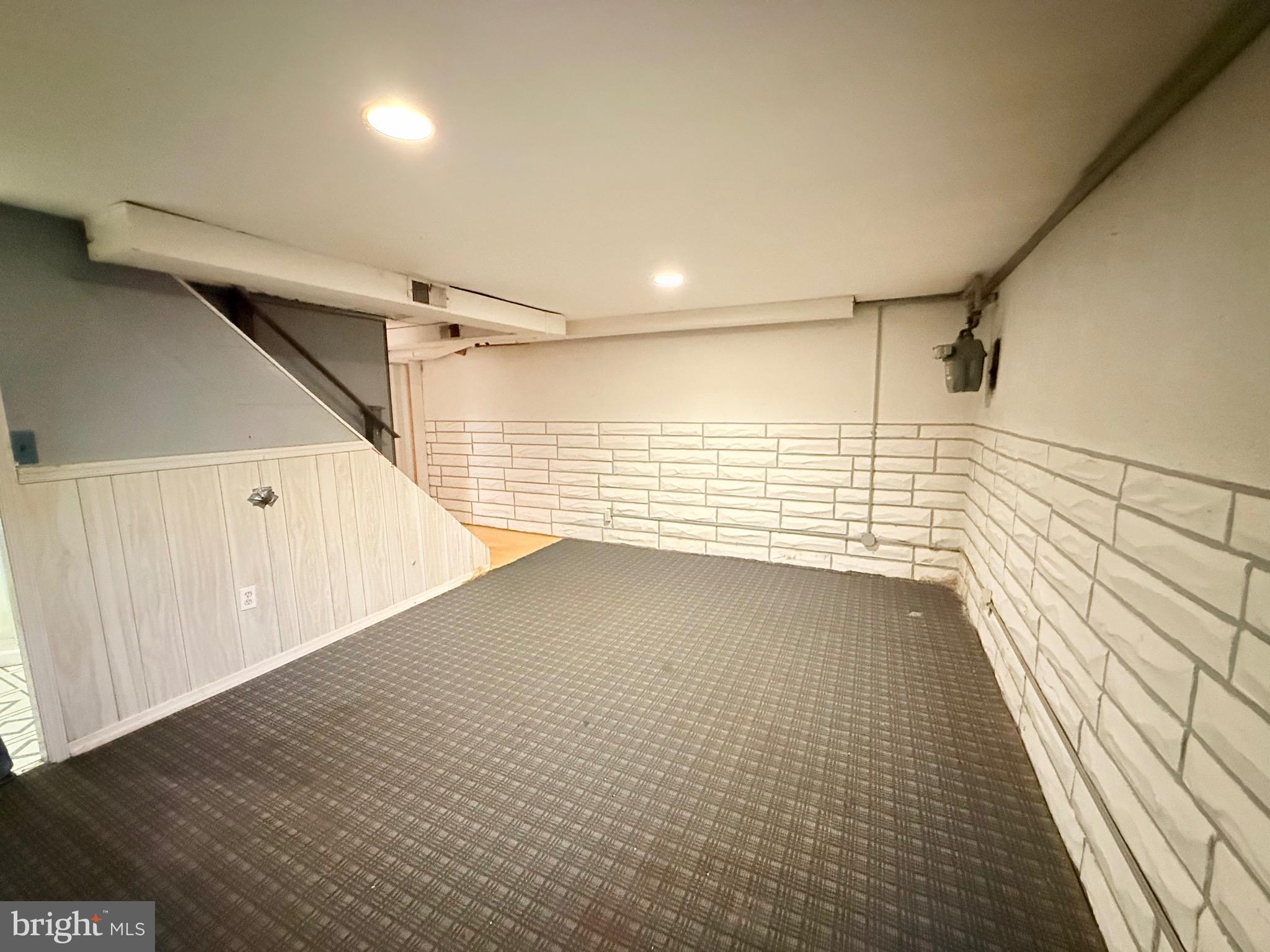 WEST INVERNESS - Residential