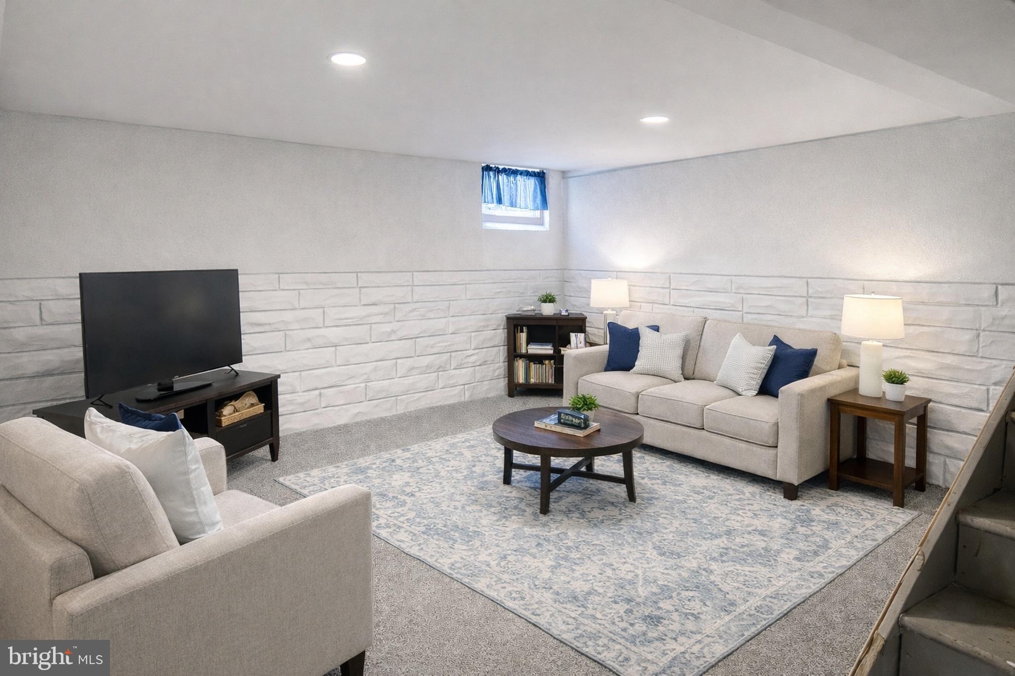 WEST INVERNESS - Residential