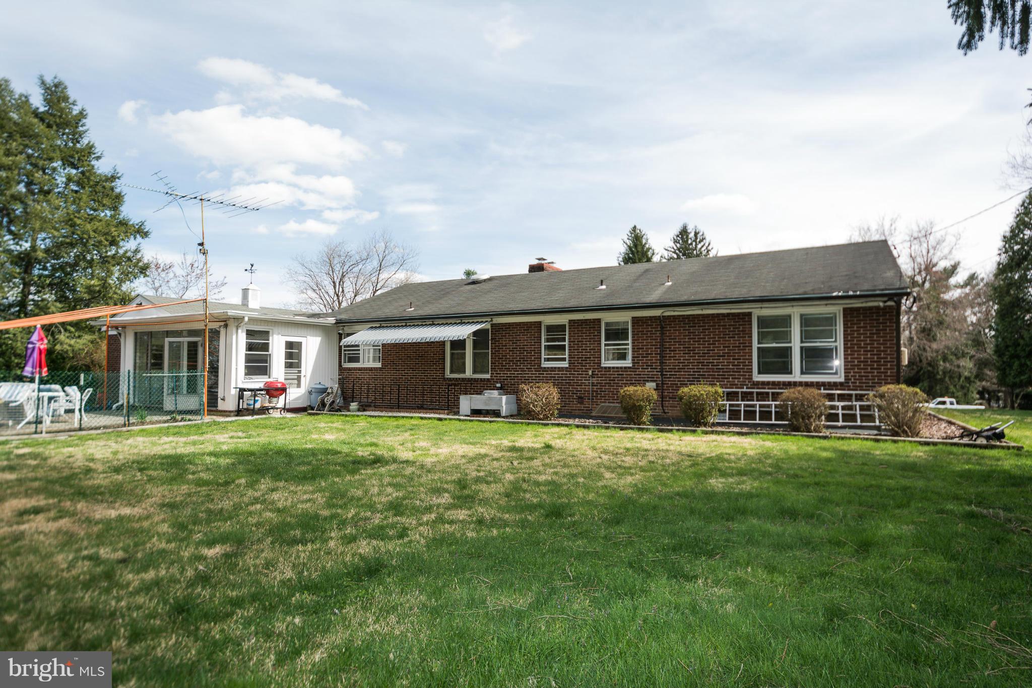 POT SPRING - Residential