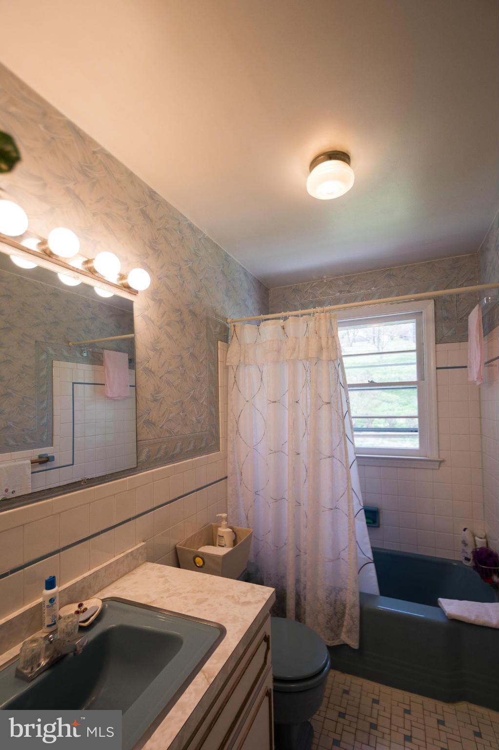 POT SPRING - Residential