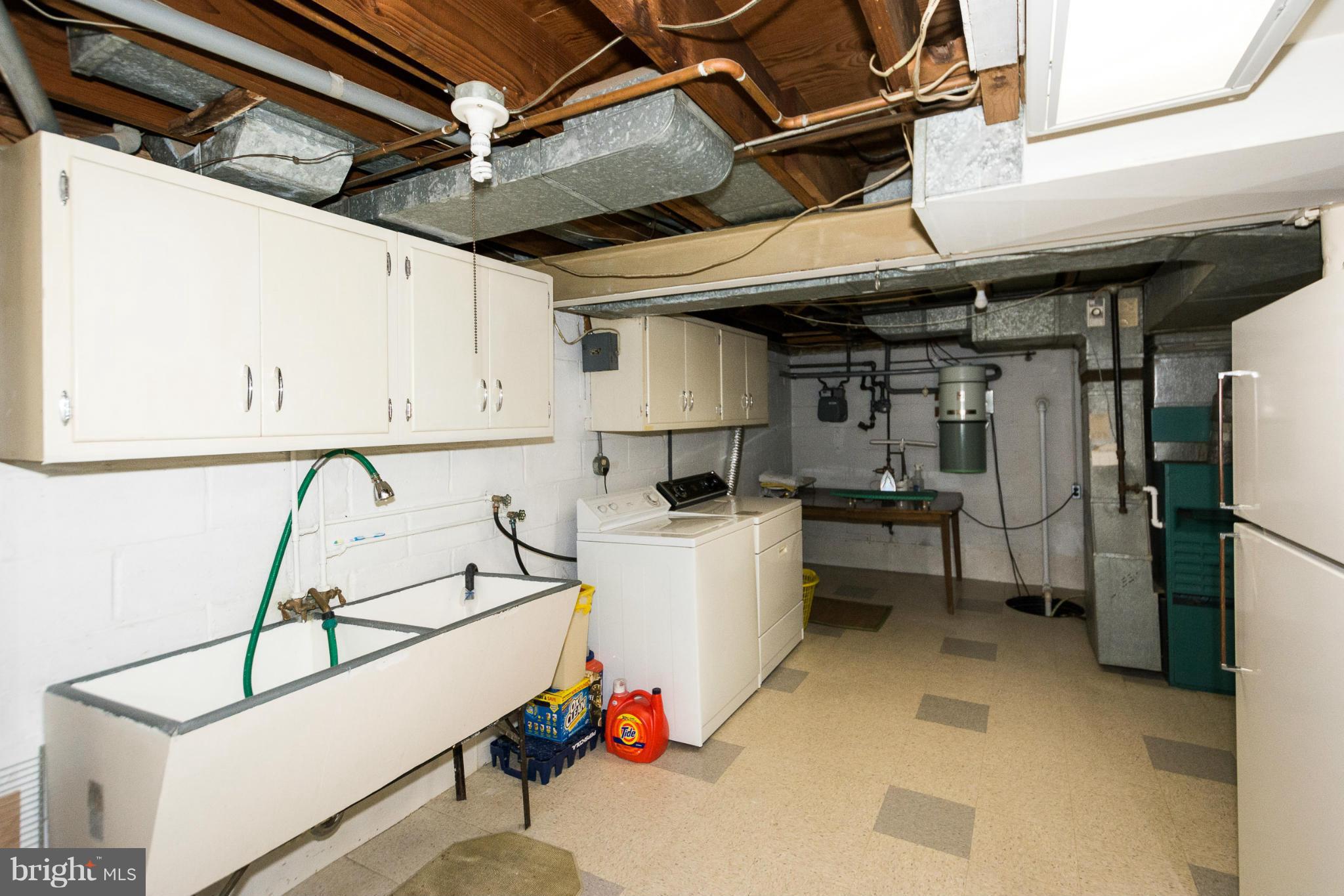 POT SPRING - Residential