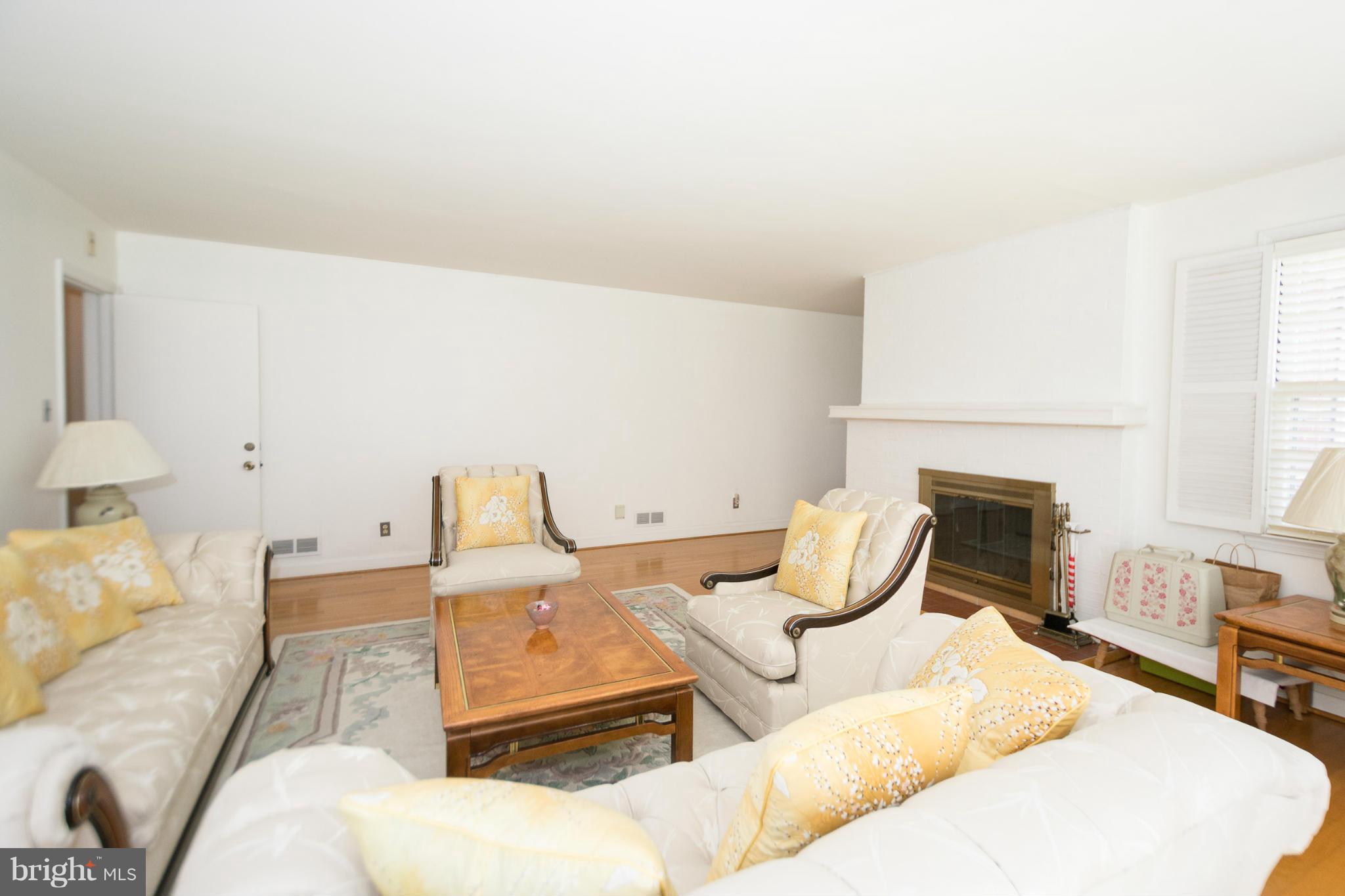 POT SPRING - Residential