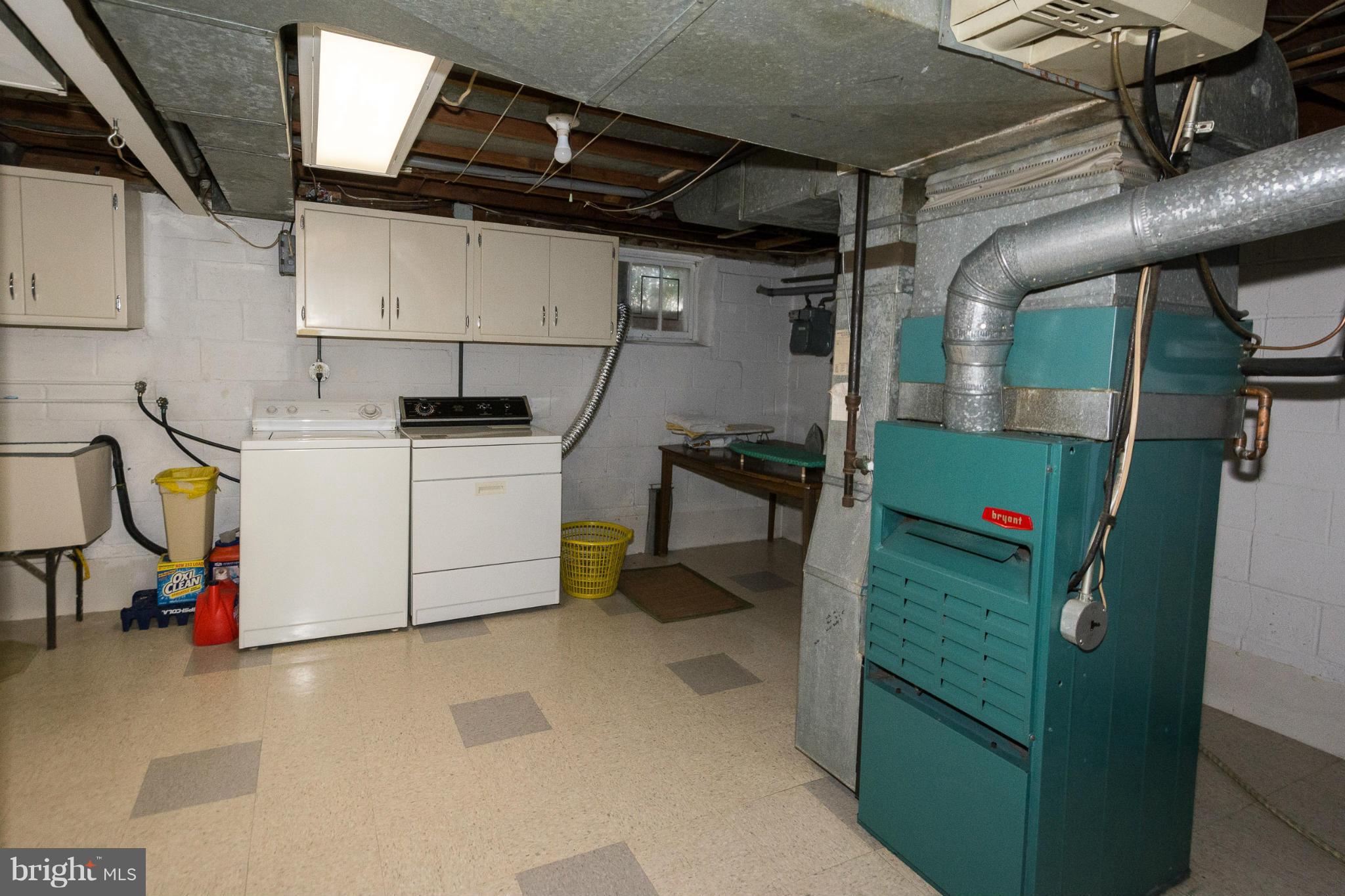 POT SPRING - Residential