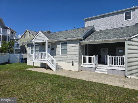 Condo For Sale - 204 10th Street St #B<br/> Atlantic County, BRIGANTINE, NJ 08203