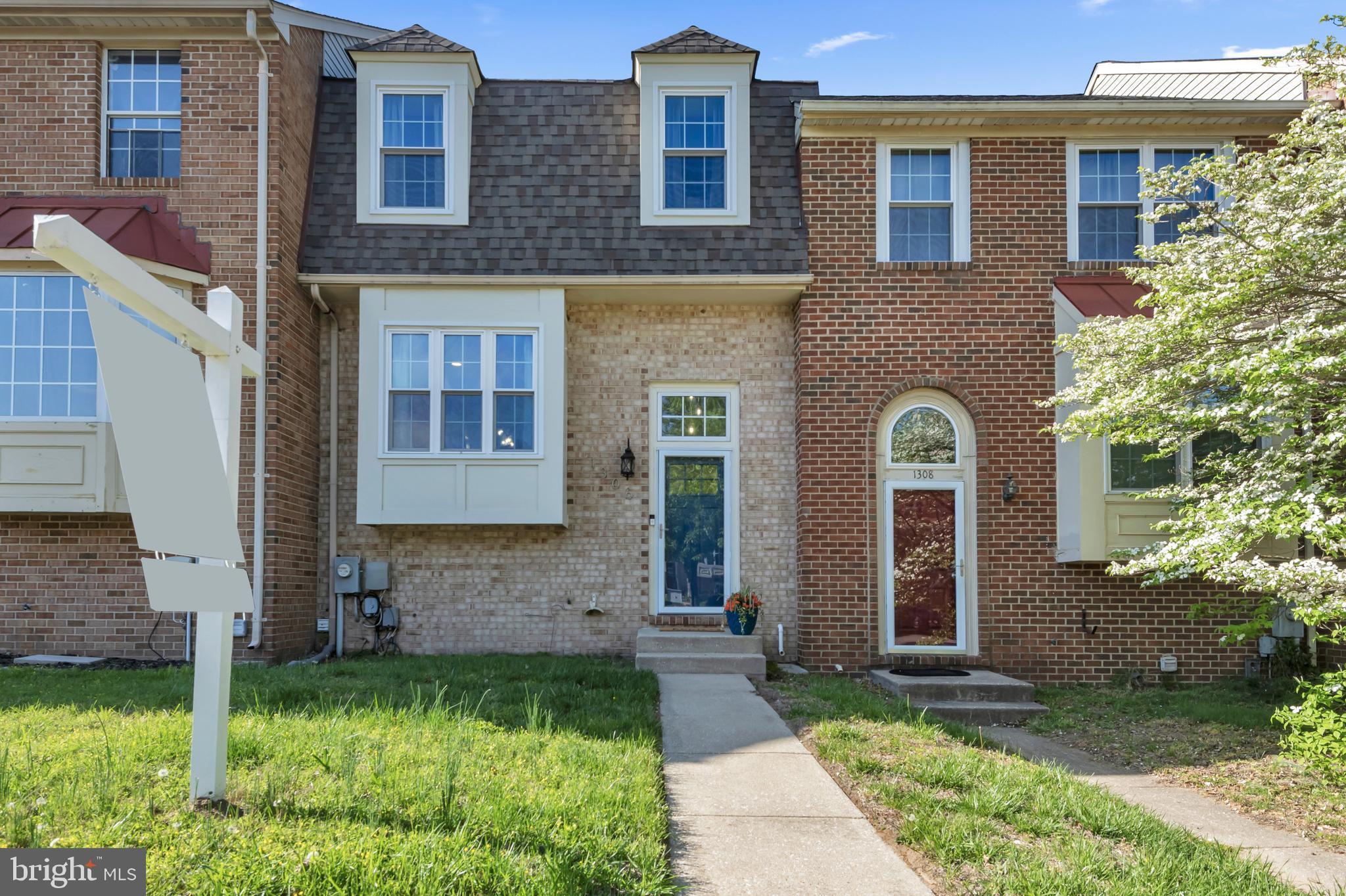 STONEY BEACH - Residential