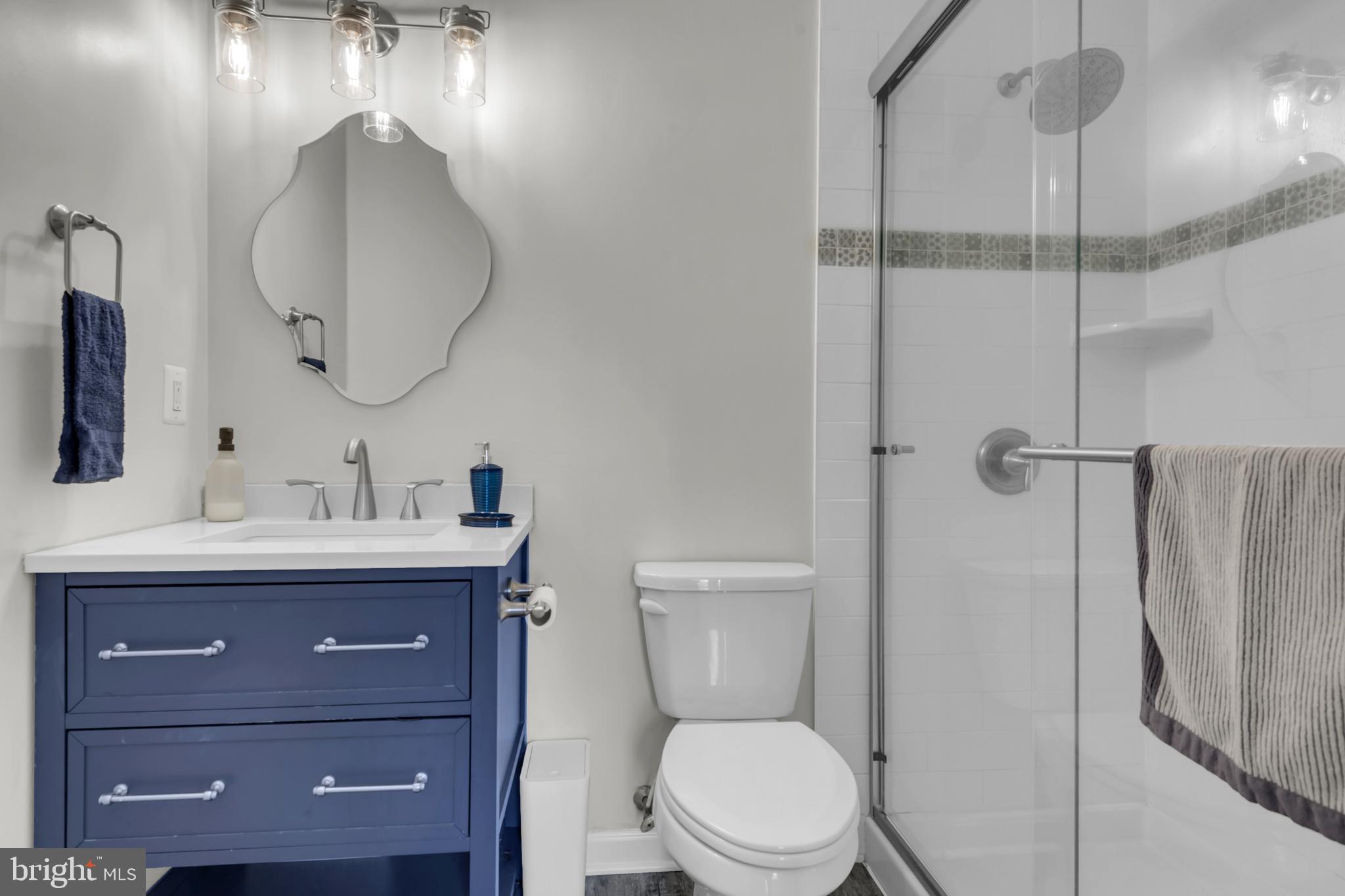 STONEY BEACH - Residential