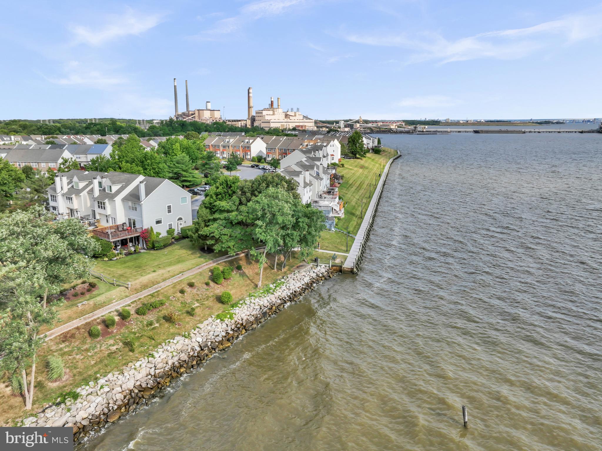 STONEY BEACH - Residential