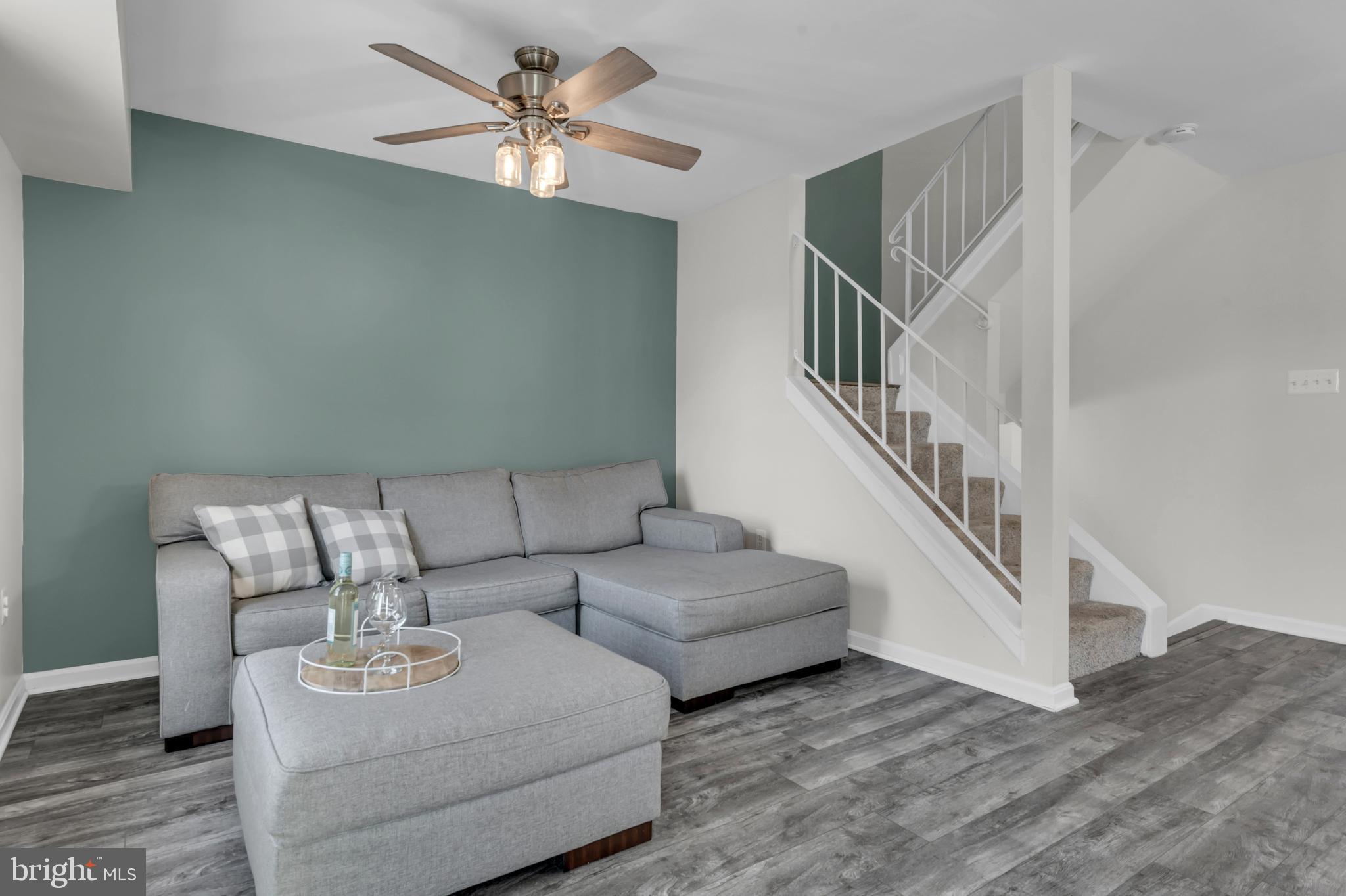 STONEY BEACH - Residential