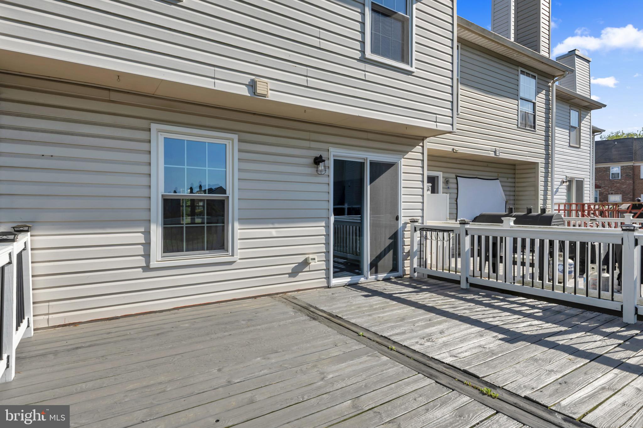 STONEY BEACH - Residential