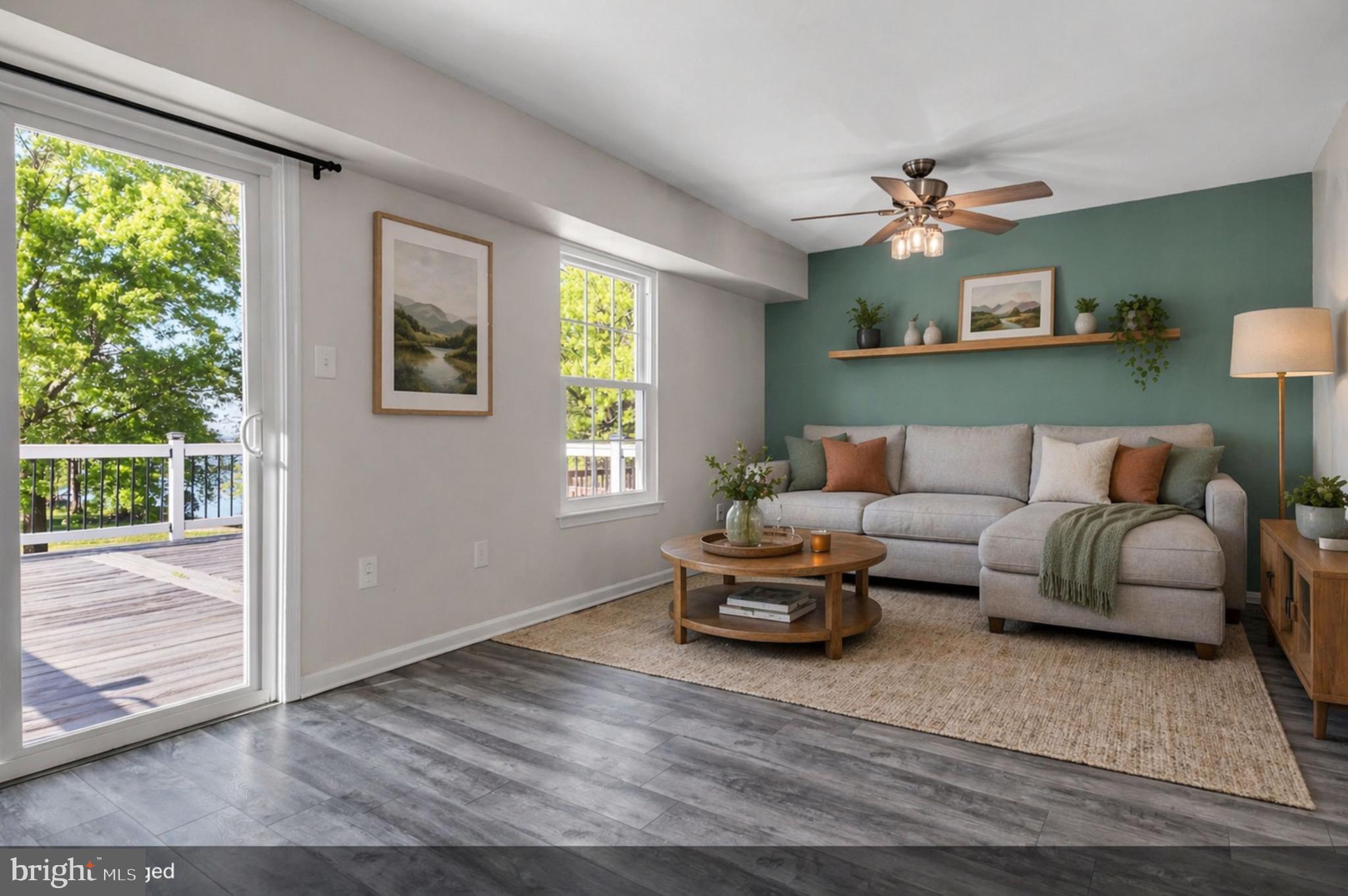 STONEY BEACH - Residential