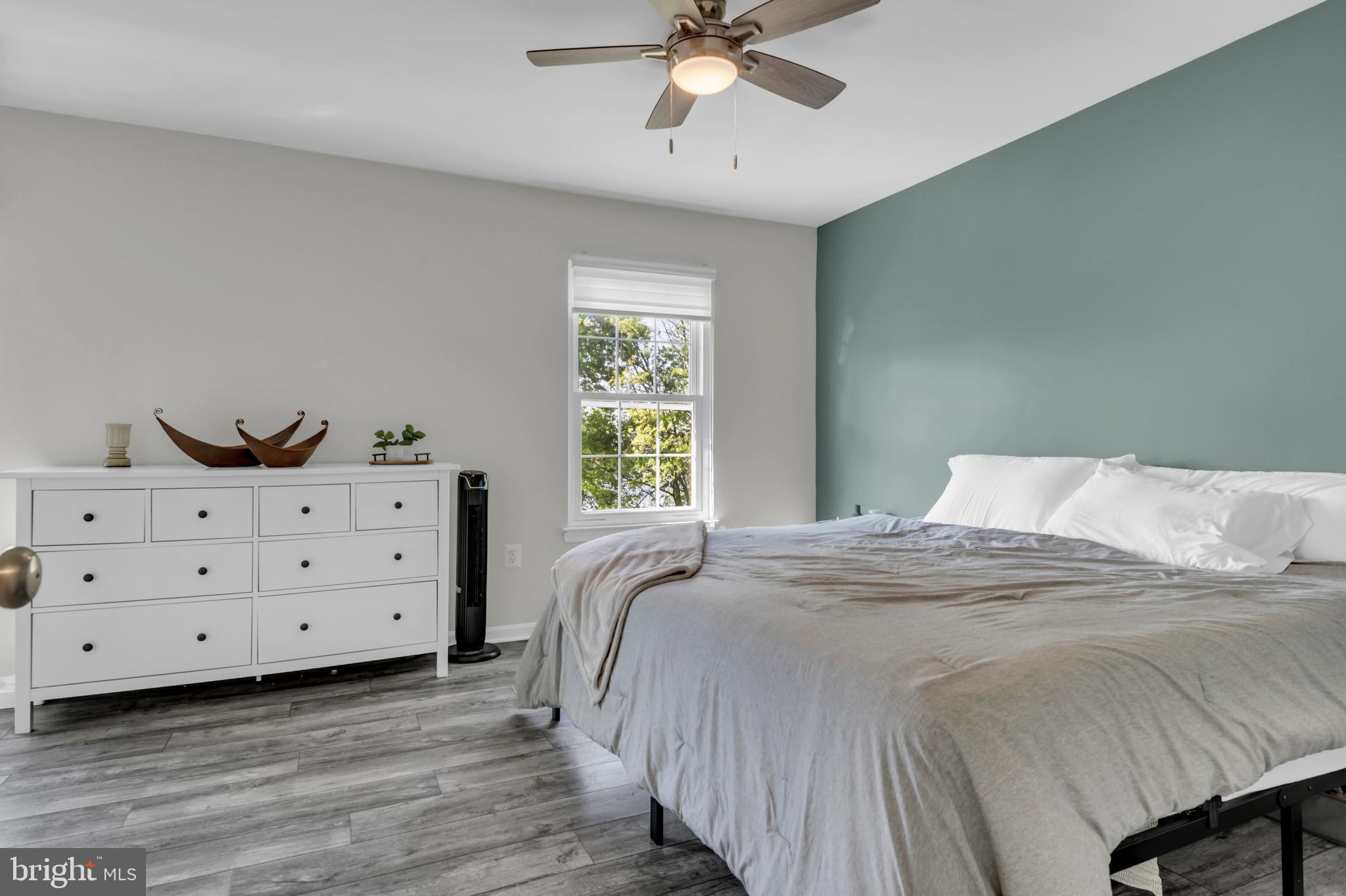 STONEY BEACH - Residential