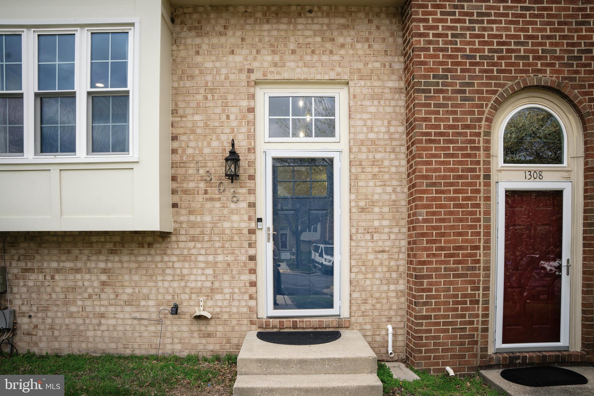 STONEY BEACH - Residential