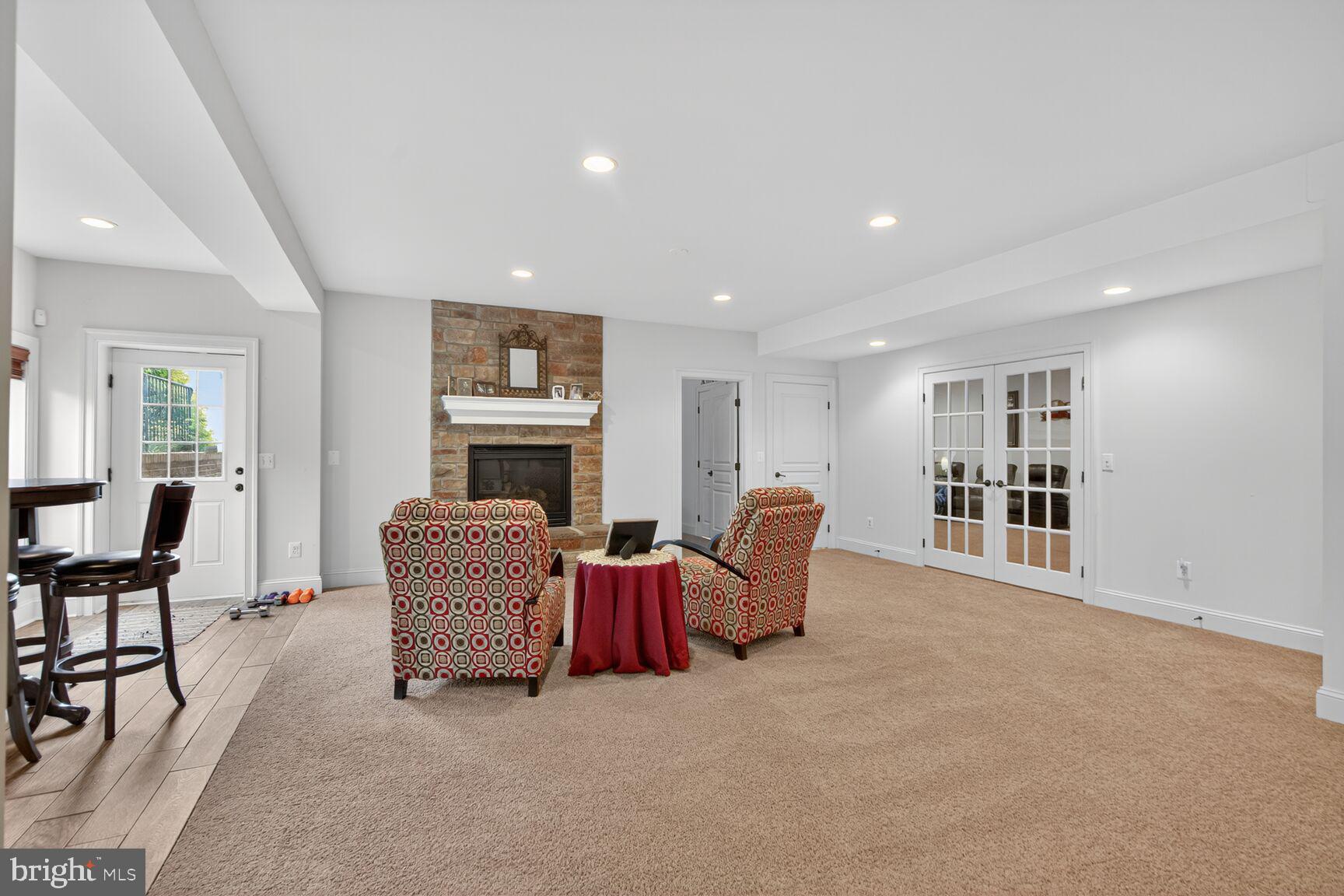 BROOKSIDE - Residential