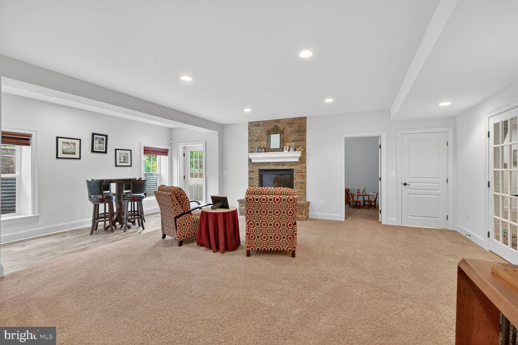 BROOKSIDE - Residential