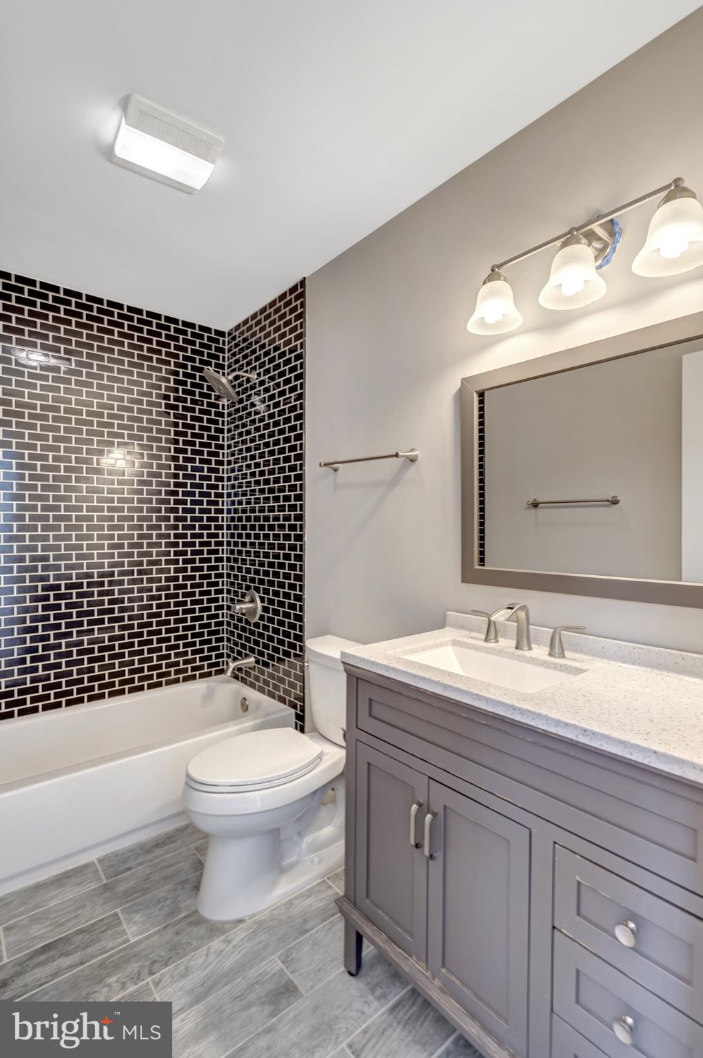 MOSBY WOODS - Residential