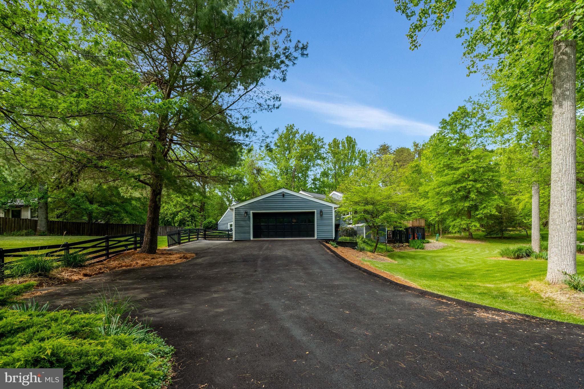 MOSBY WOODS - Residential