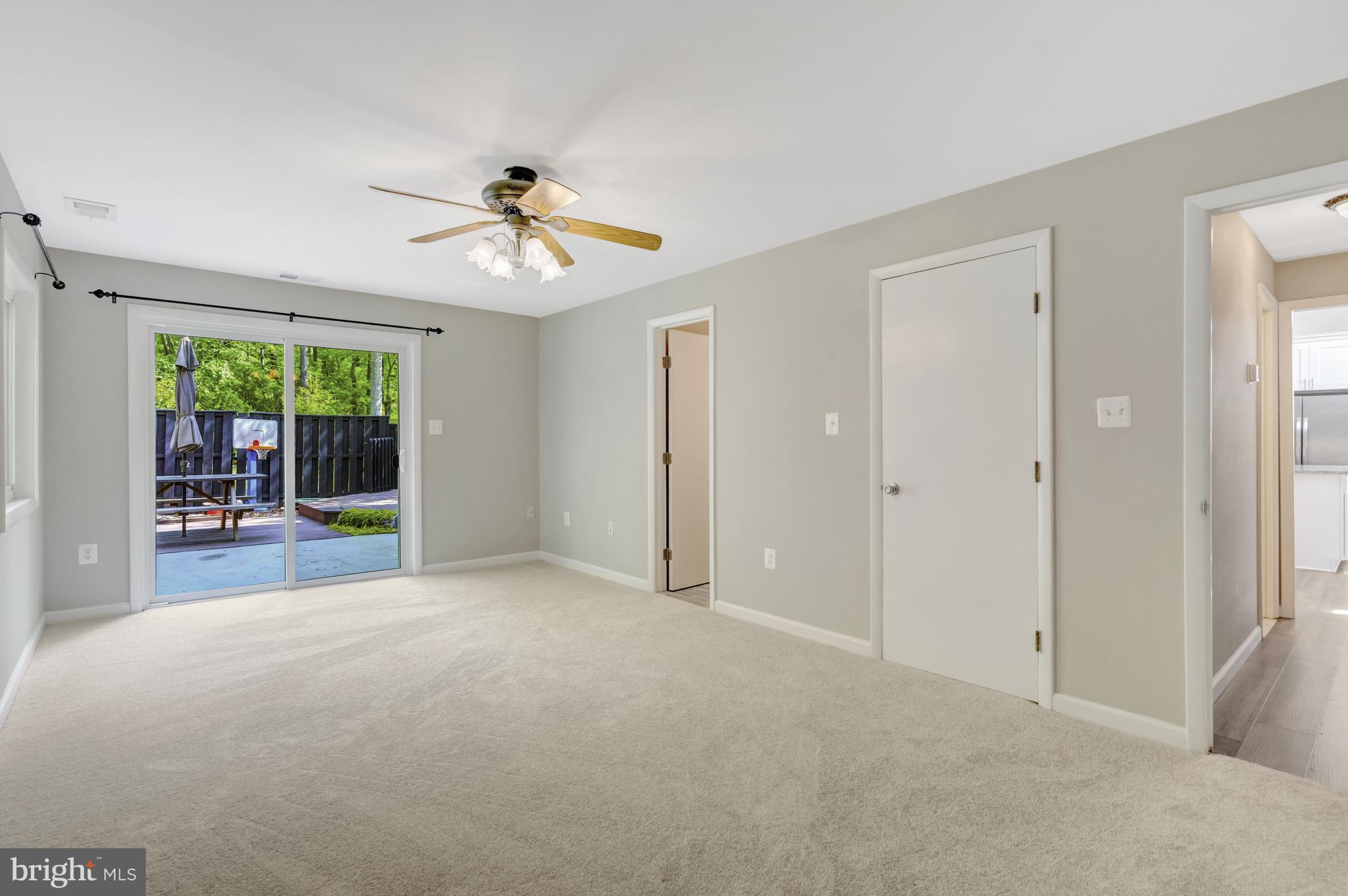 MOSBY WOODS - Residential