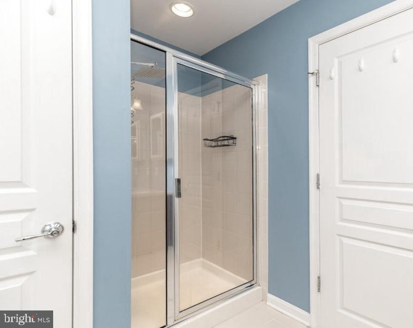 LONGFORD CROSSING - Residential