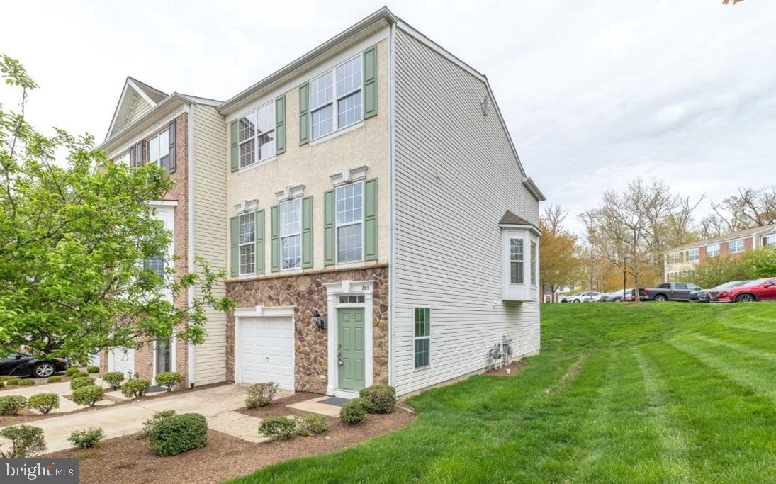 LONGFORD CROSSING - Residential