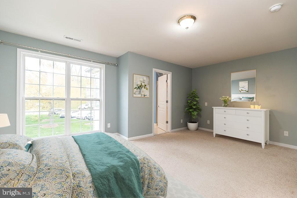 LONGFORD CROSSING - Residential