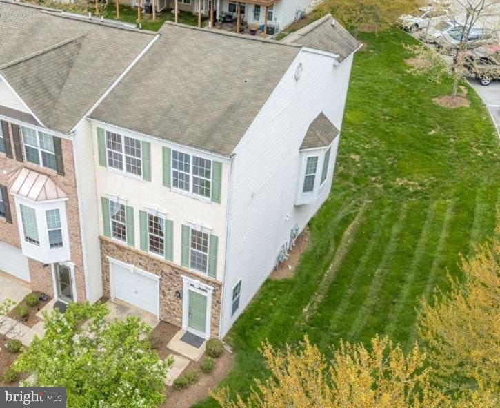 LONGFORD CROSSING - Residential