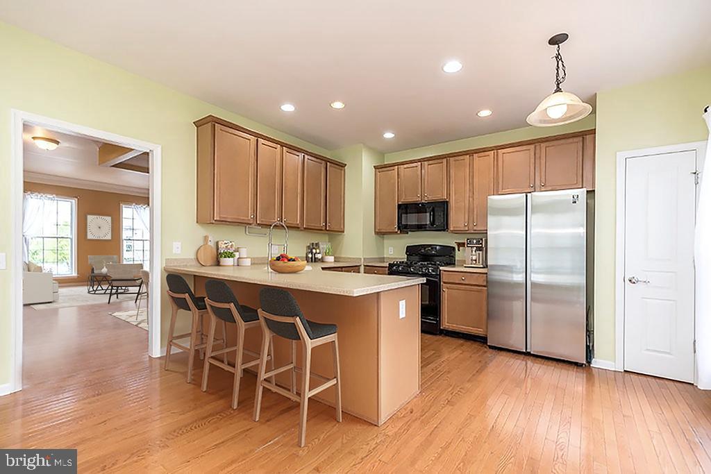 LONGFORD CROSSING - Residential