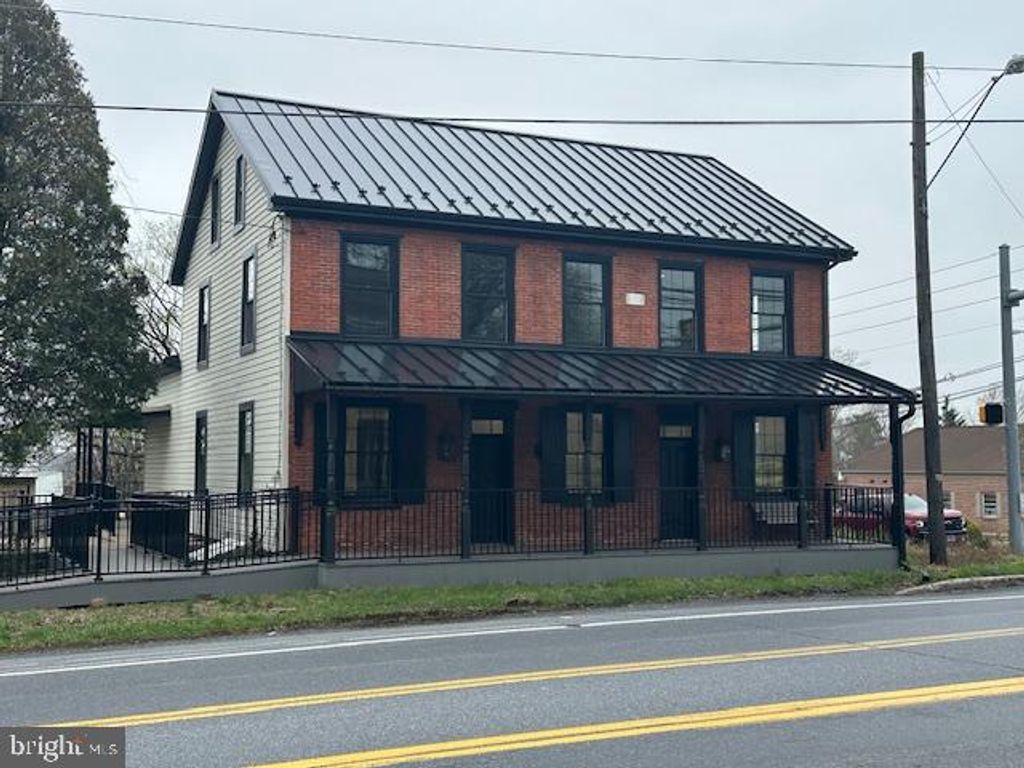 Photo of 2651 N Reading Road #B, DENVER, PA 17517 (MLS # PALA2085940)