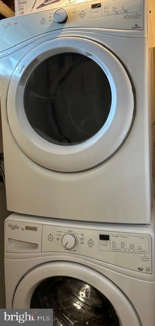 FOREST MANOR - Residential