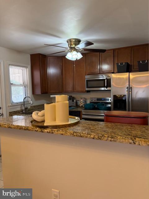 FOREST MANOR - Residential