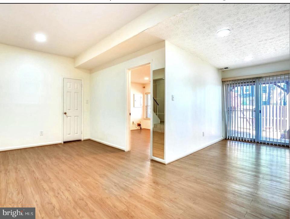 ARROWOOD - Residential Lease