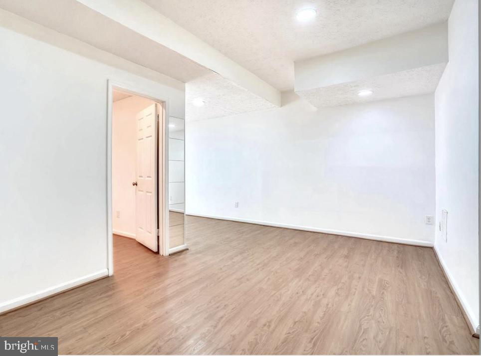 ARROWOOD - Residential Lease