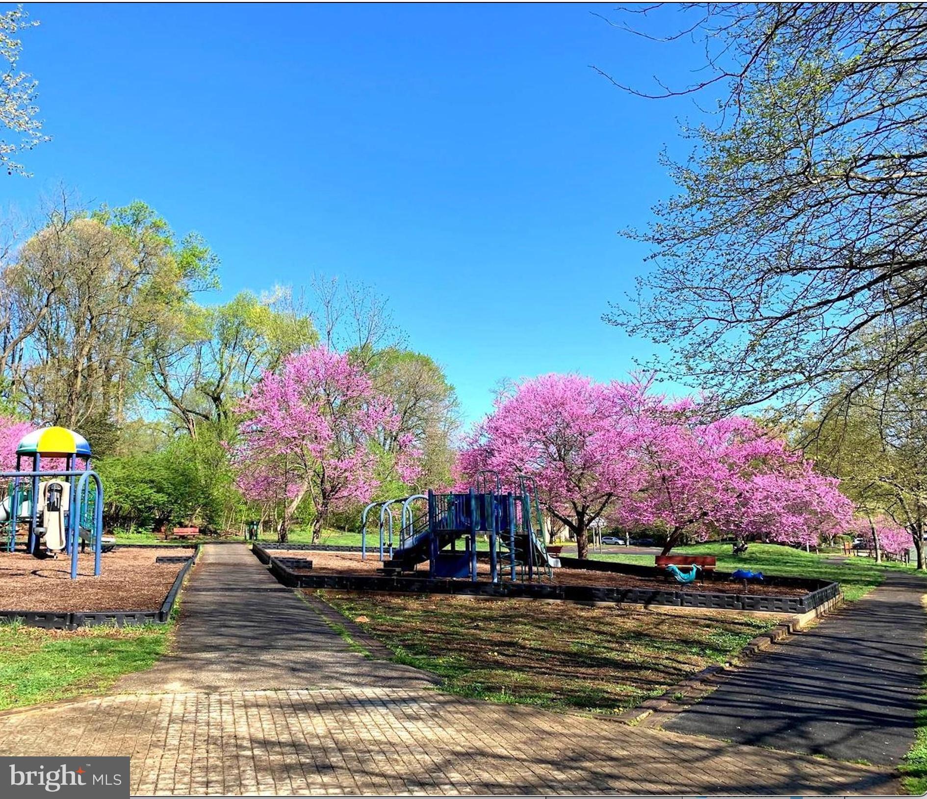 ARROWOOD - Residential Lease