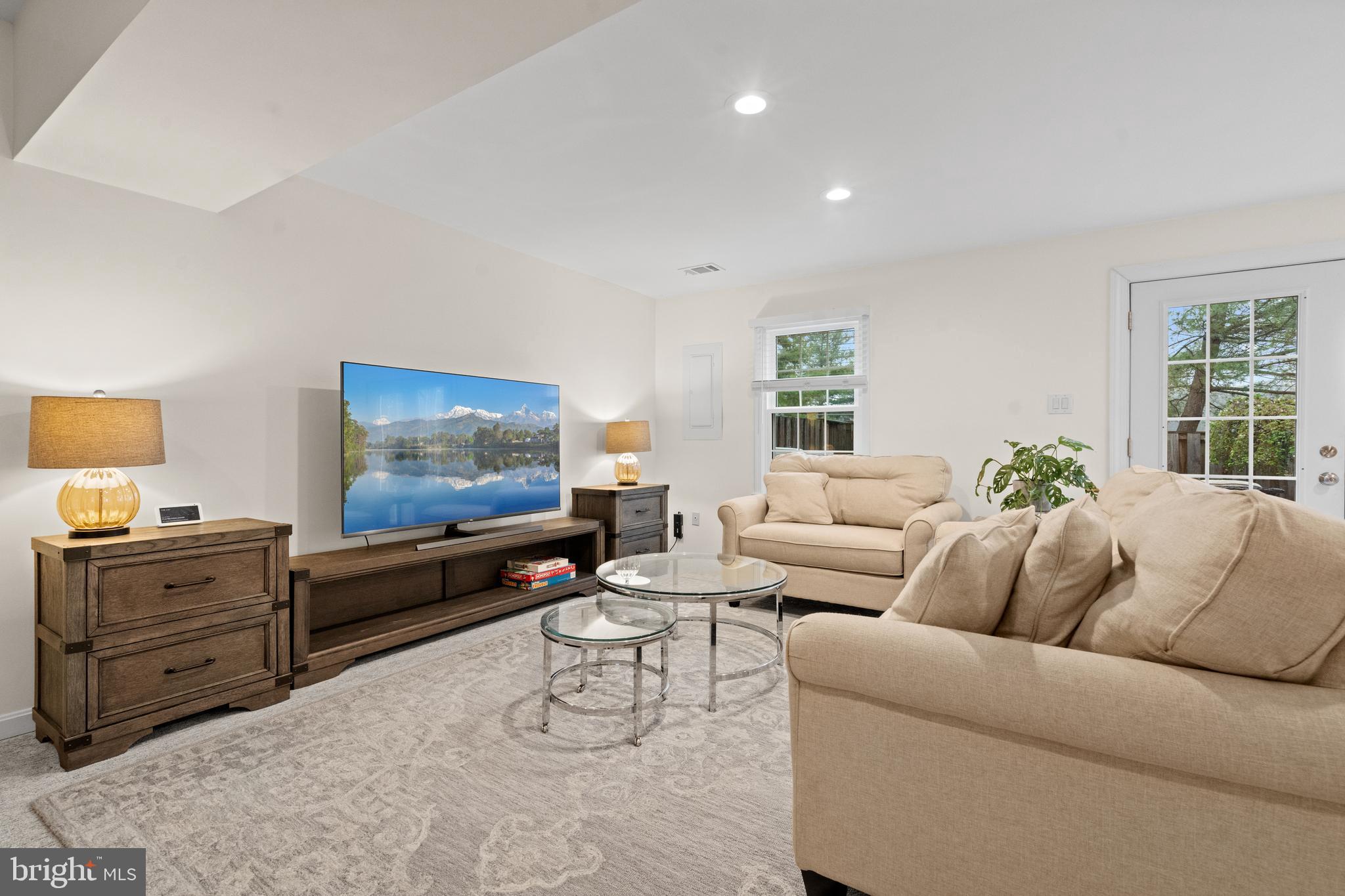 THE VILLAGE PARK - Residential