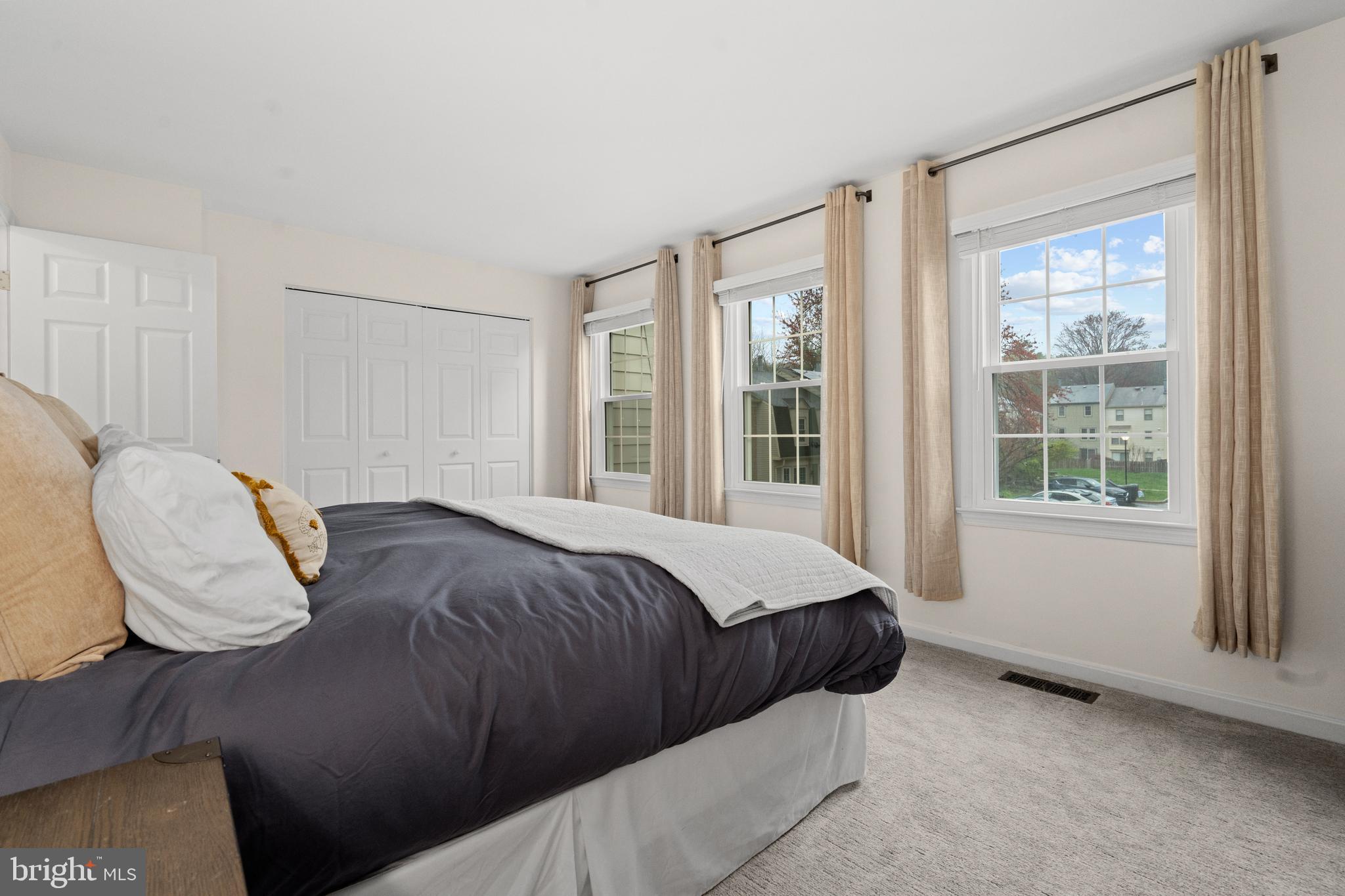 THE VILLAGE PARK - Residential