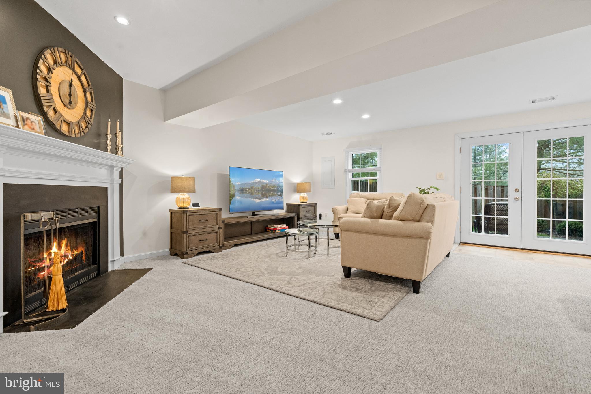 THE VILLAGE PARK - Residential