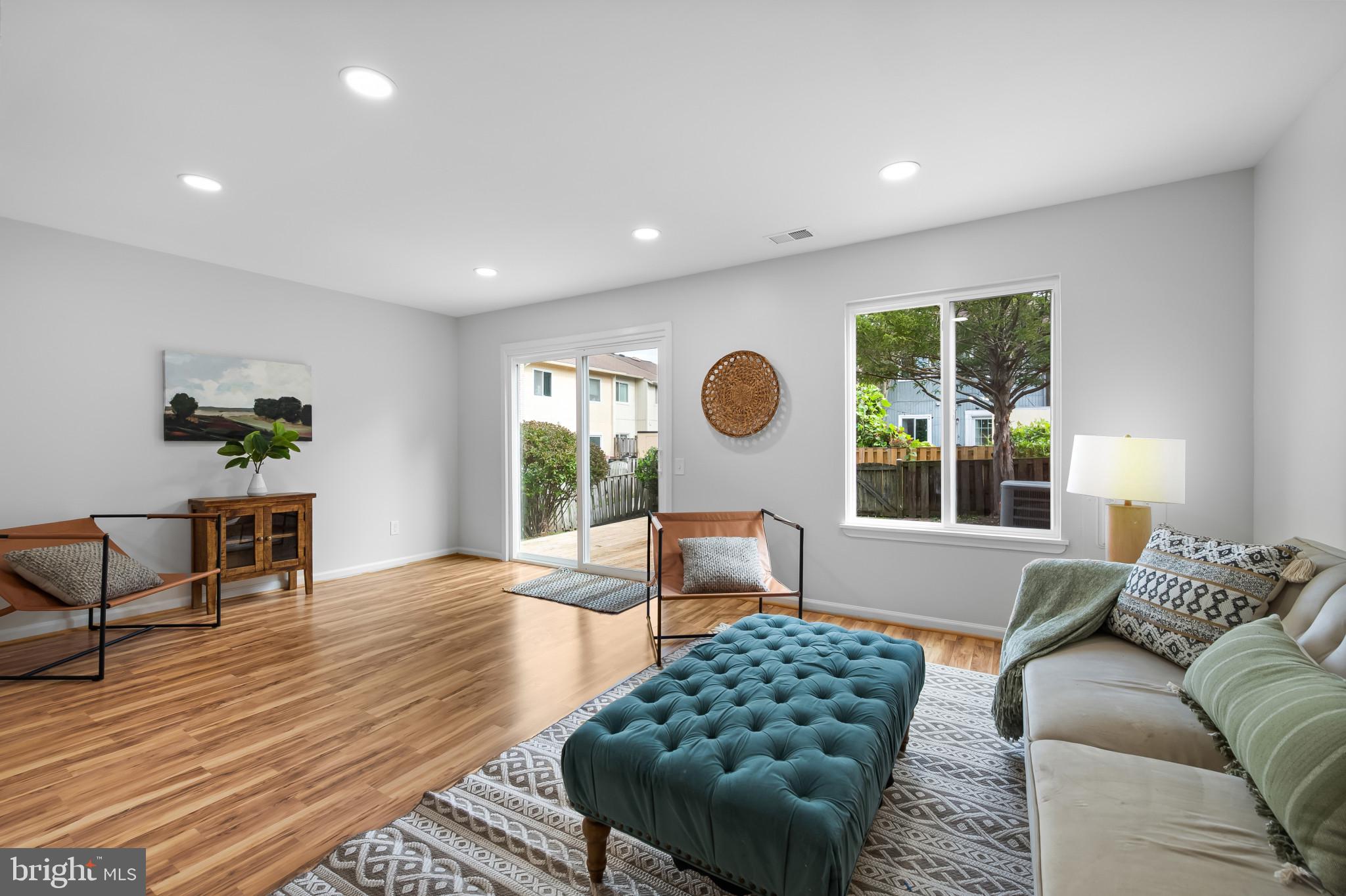 9614 MARSTON LANE