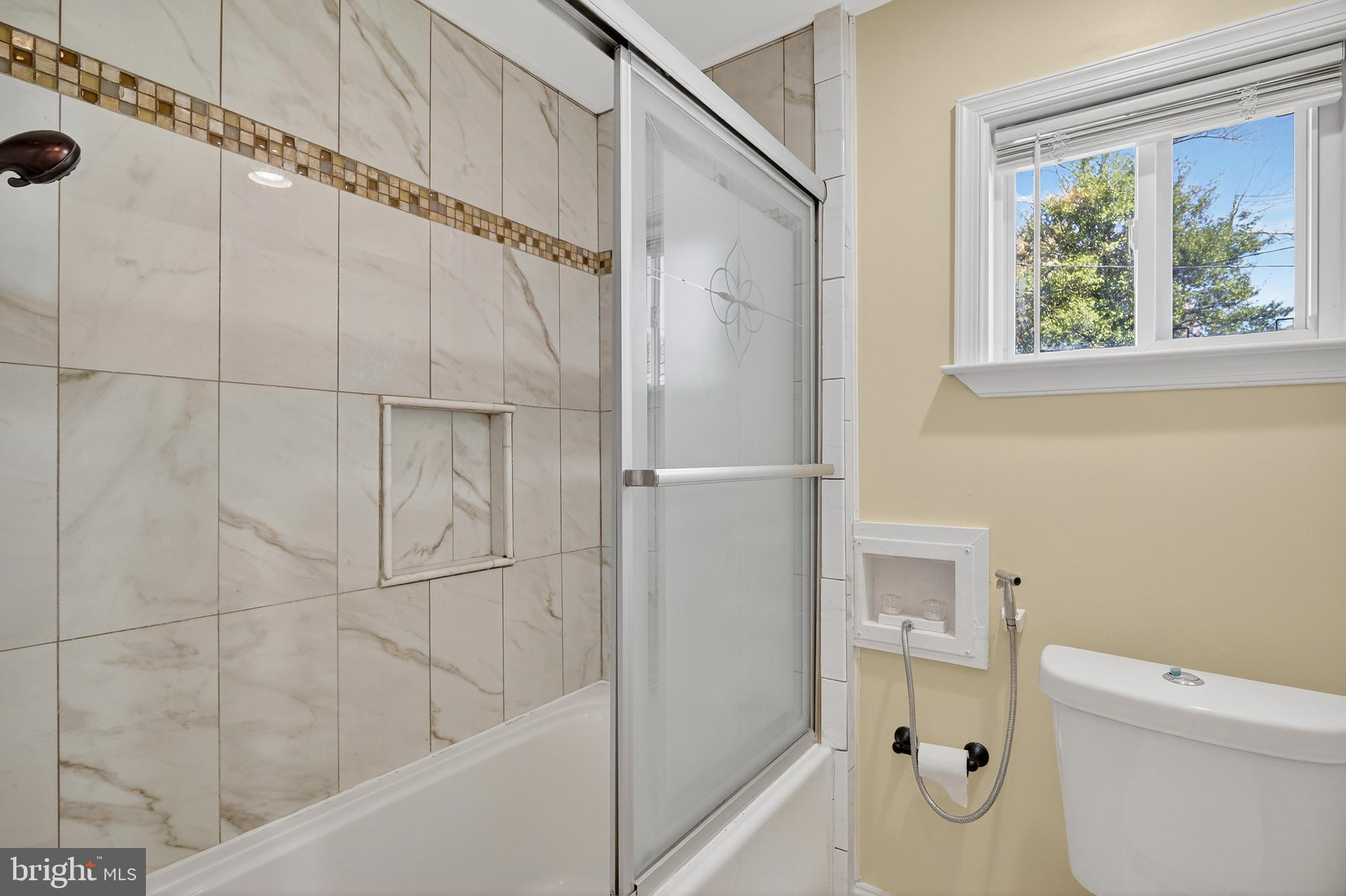 WOODLAWN - Residential