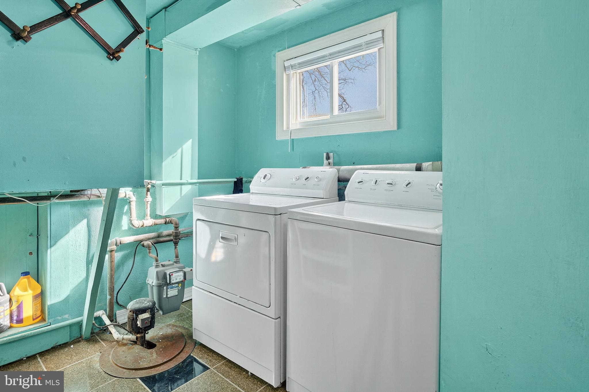 WOODLAWN - Residential