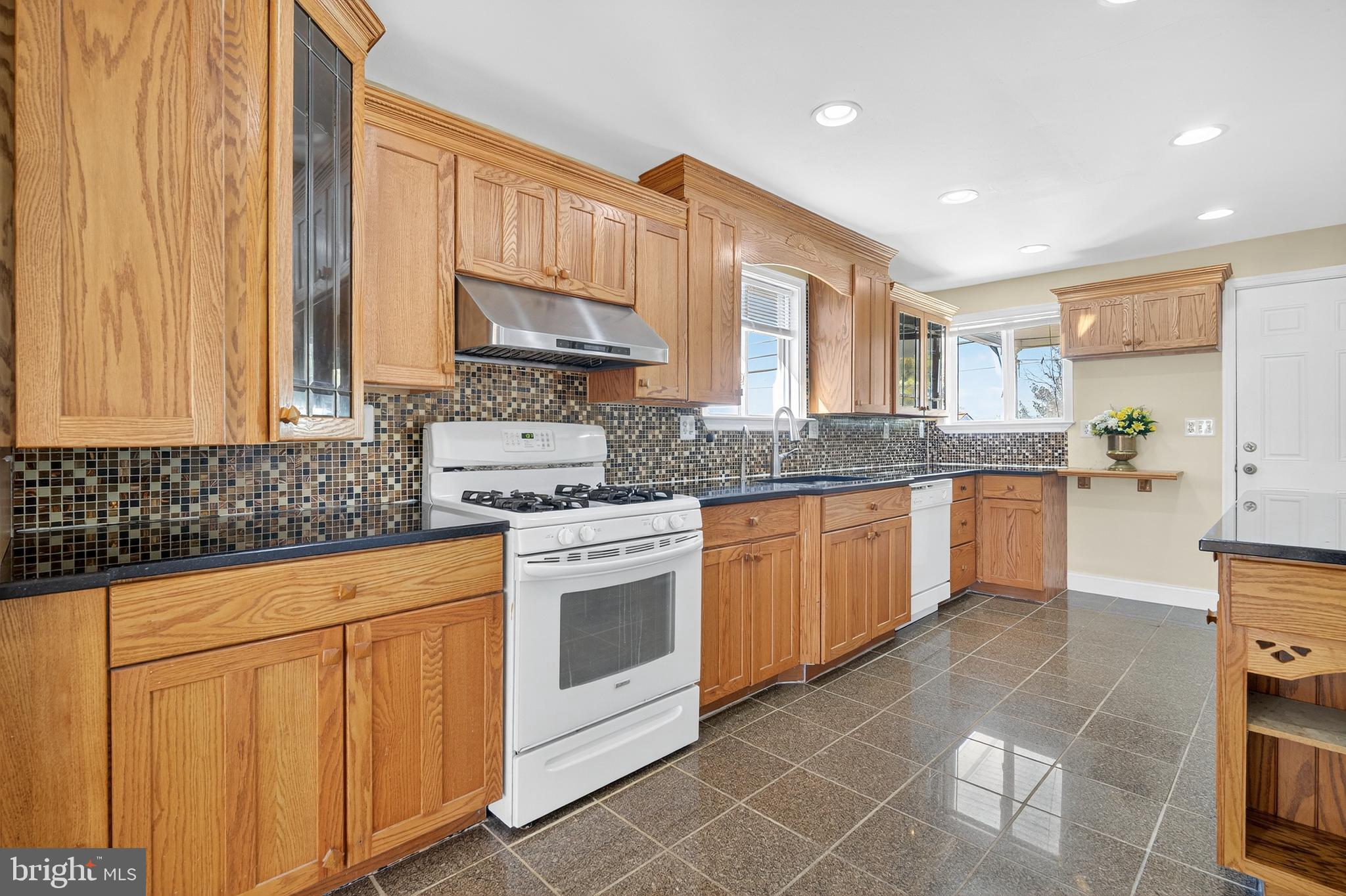 WOODLAWN - Residential