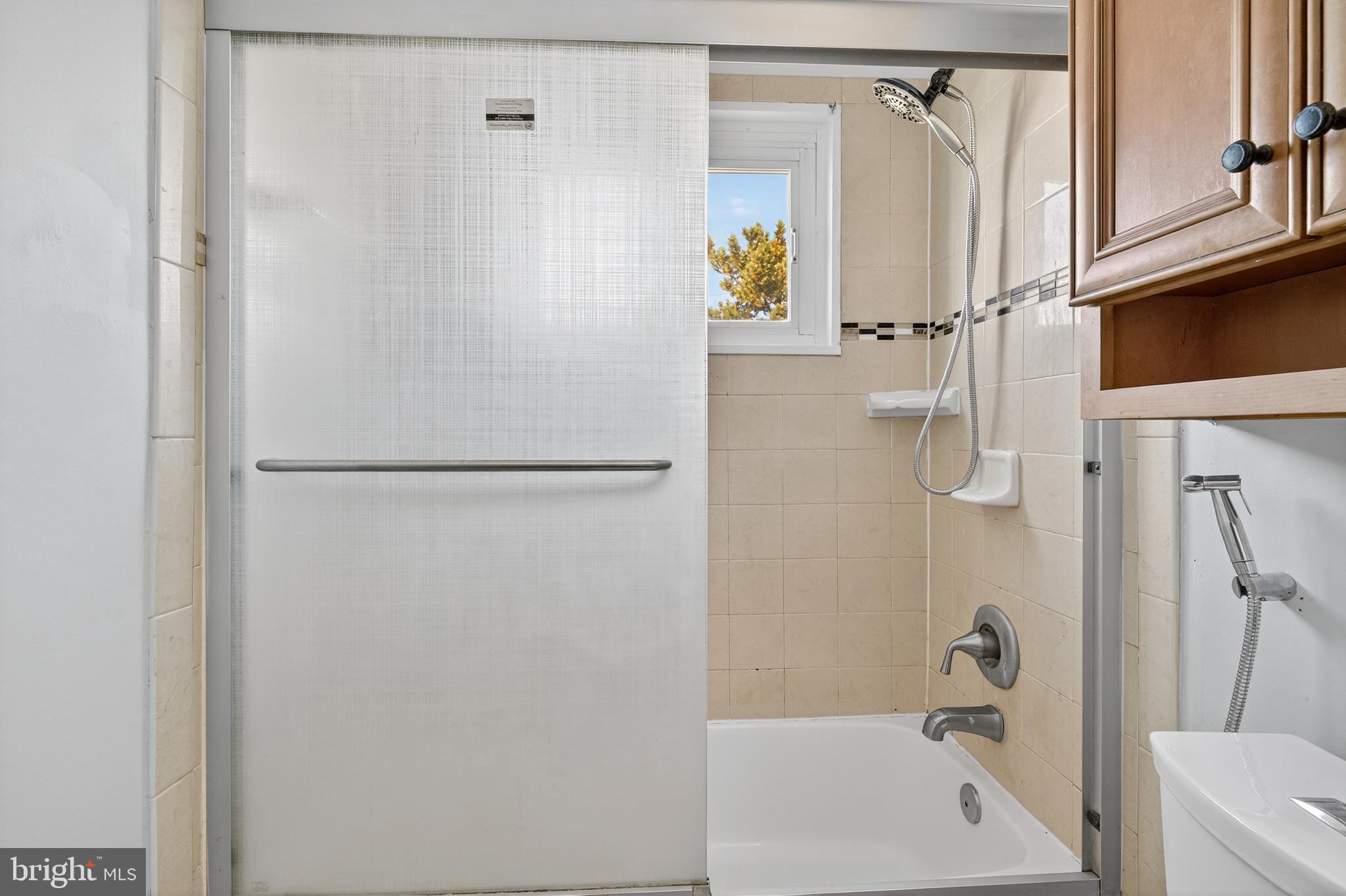 WOODLAWN - Residential