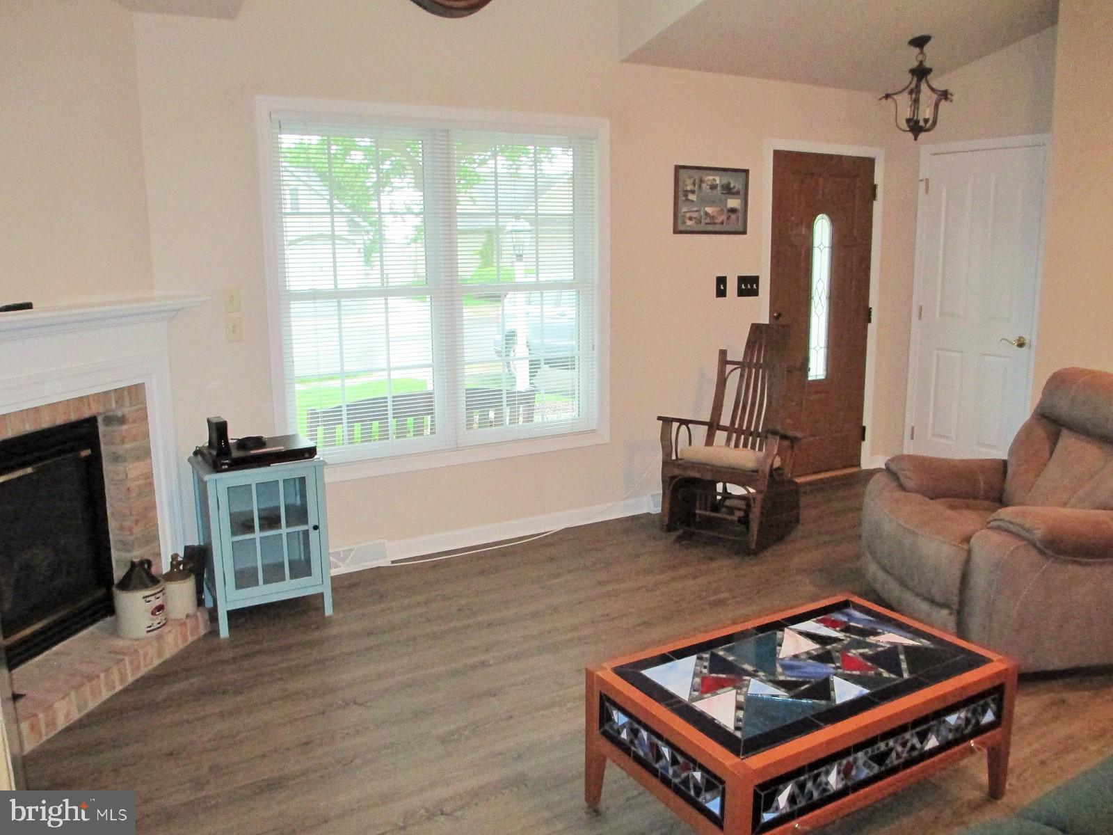 BROOKSHIRE - Residential
