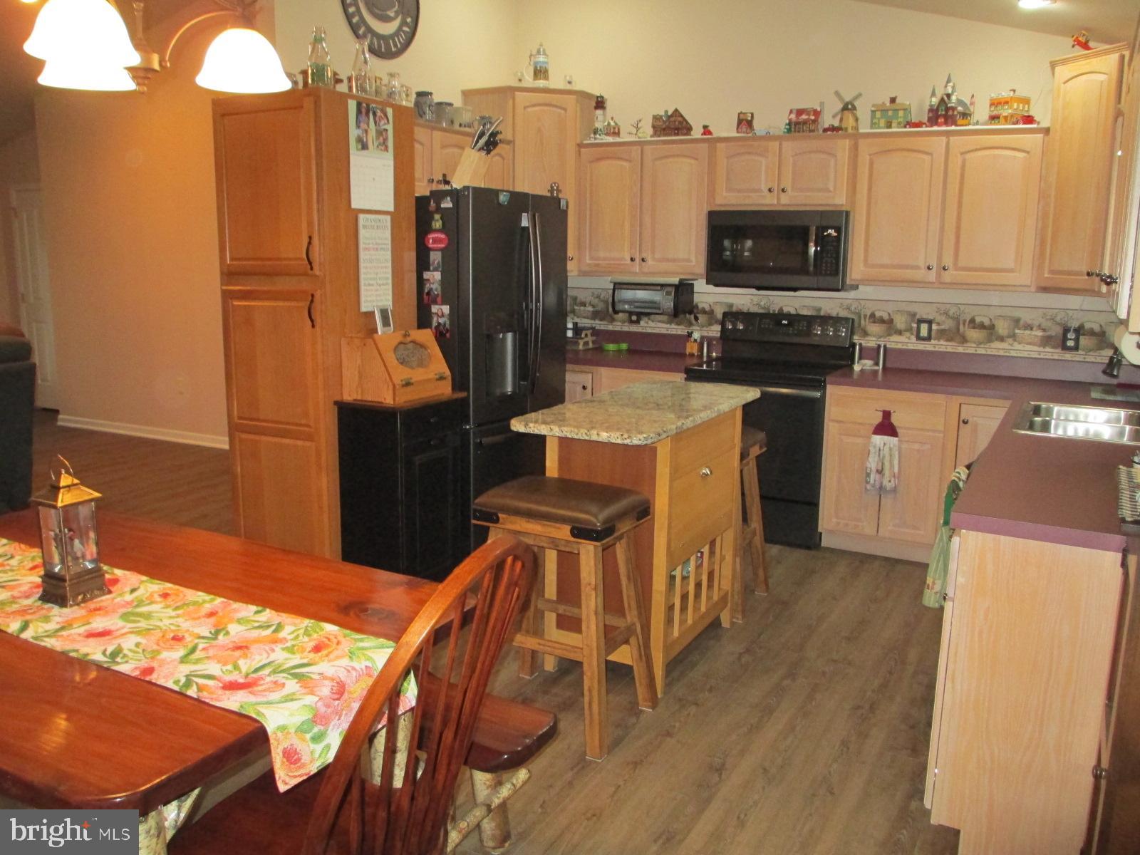 BROOKSHIRE - Residential