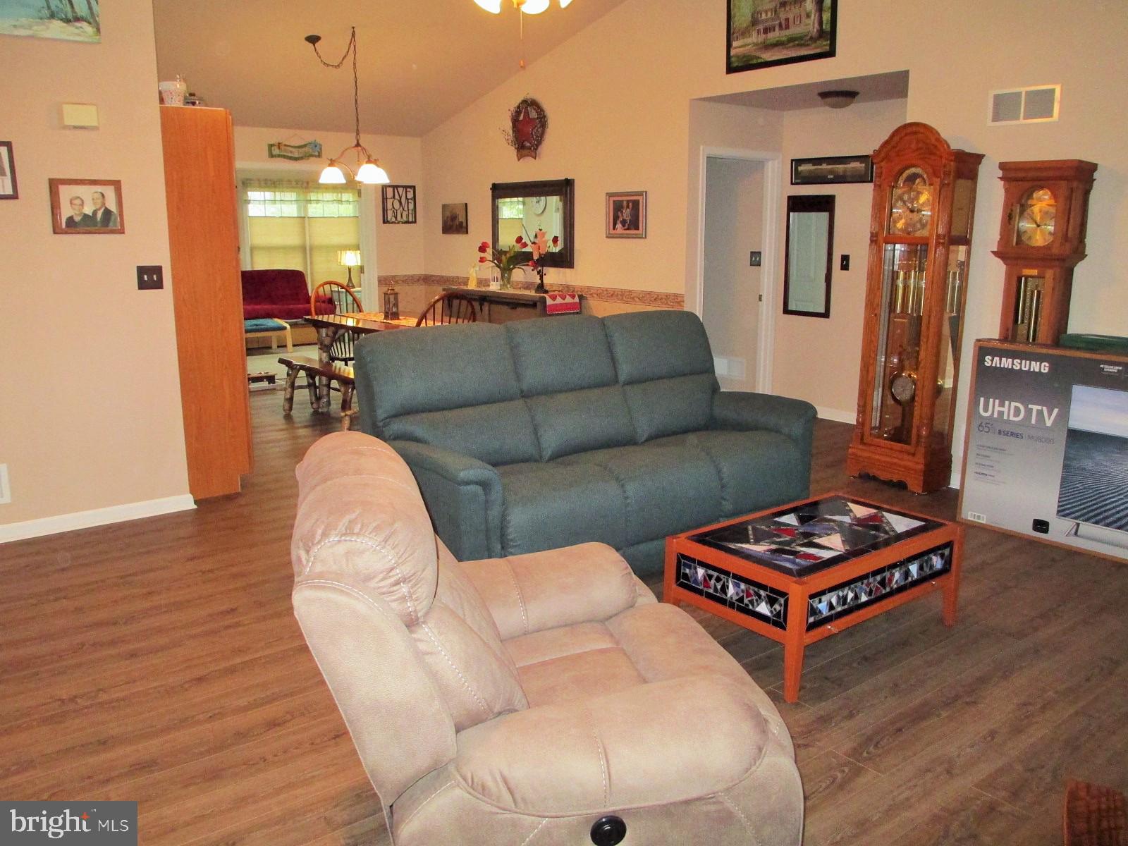 BROOKSHIRE - Residential