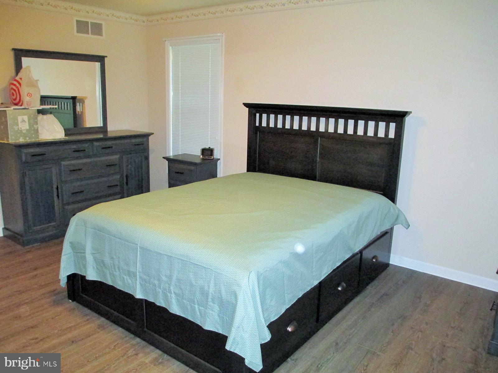BROOKSHIRE - Residential