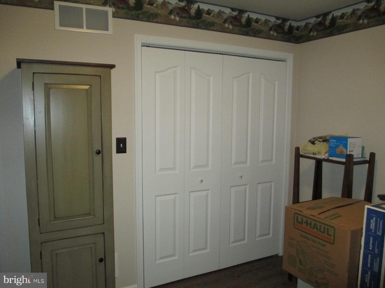 BROOKSHIRE - Residential